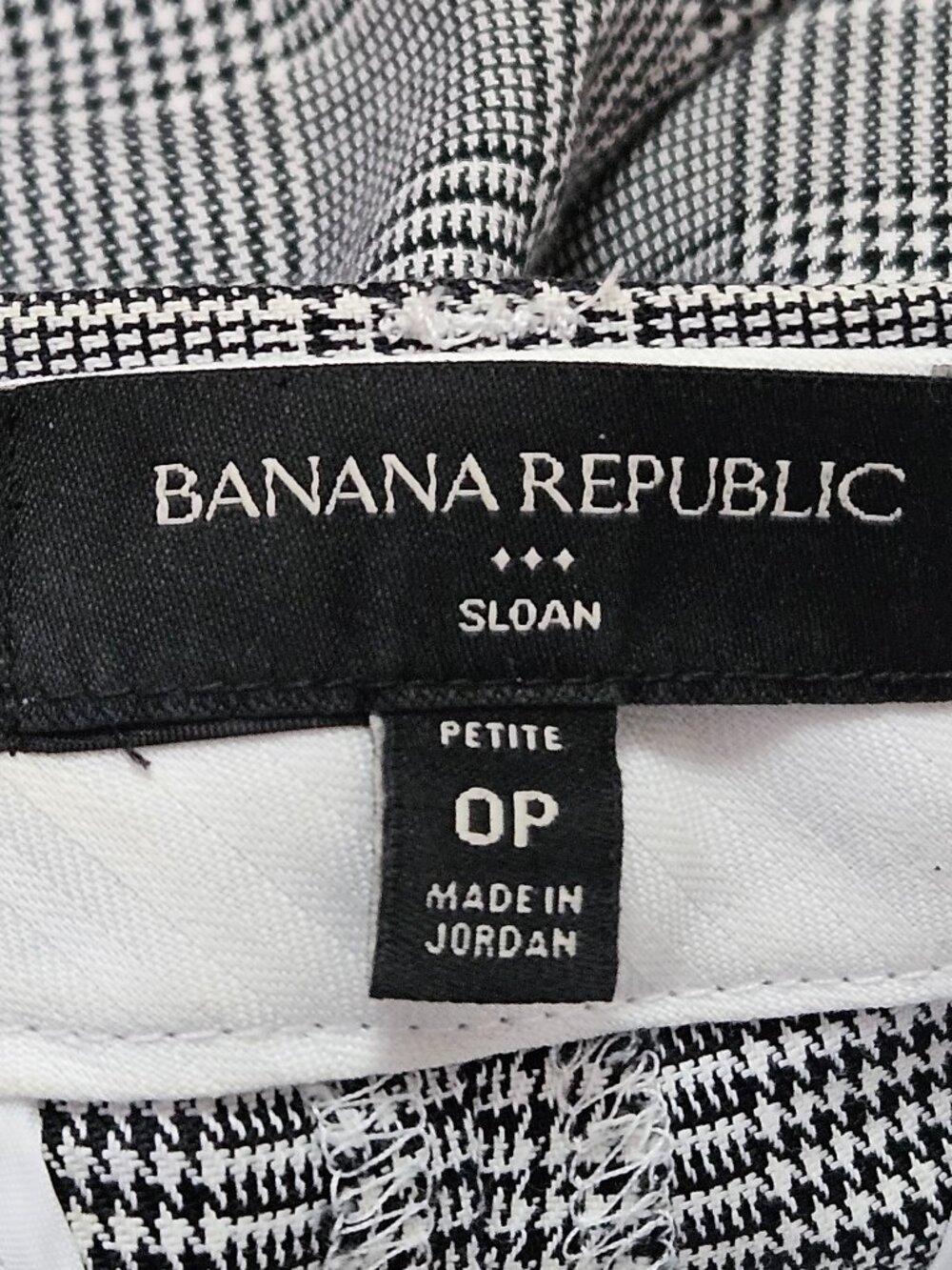Banana Republic Dress Pants Sloan Black and White Plaid Pattern Petite Size 0P - Picture 3 of 6